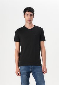 Tommy Jeans TEE 3 PACK - T-shirts - black /grey/ecru