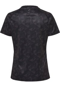 Černé tričko s krátkým rukávem s geometrickým vzorem trojúhelníků. Vyrobeno z hladkého materiálu, má kulatý výstřih a decentní detaily na zadní straně.
