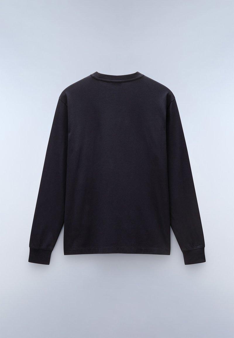 Maglietta nera a maniche lunghe in cotone. Presenta un colletto tondo e un design semplice con maniche lunghe. Tessuto morbido, senza motivi o decorazioni.