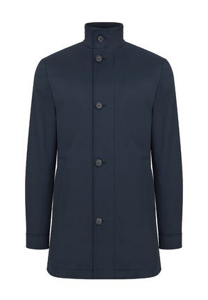 Granatowy, zapinany na guziki płaszcz z wysokim kołnierzem, z czterema guzikami z przodu i kieszeniami bocznymi, wykonany z gładkiego, trwałego materiału.