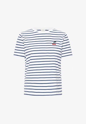 Camiseta blanca de manga corta con rayas horizontales azul marino y una pequeña cereza roja bordada con hojas verdes en el pecho izquierdo.