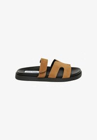 Sélectionné, camel suede