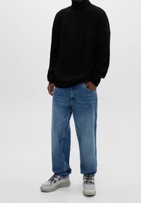 PULL&BEAR Sweter