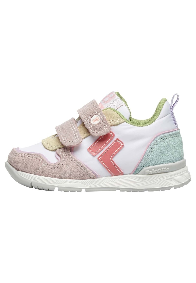 Sneaker multicolore con accenti rosa, verde e beige, dotata di due cinturini regolabili in Velcro, sovrapposizione in suede texturizzato e suola bianca.