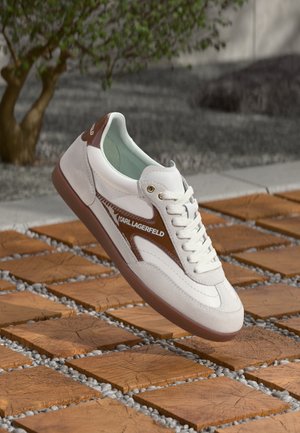 KANDIDATE LACE - Sportcipő - tan/mid brown