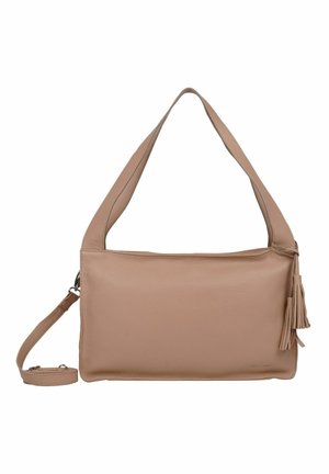 Beige læder skuldertaske med en tekstureret overflade, der har en enkelt bred rem og en dekorativ kvast på siden.