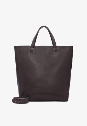 Sac fourre-tout en cuir marron foncé avec deux courtes poignées, une texture lisse et une bandoulière amovible. Design simple et rectangulaire avec un minimum de détails.