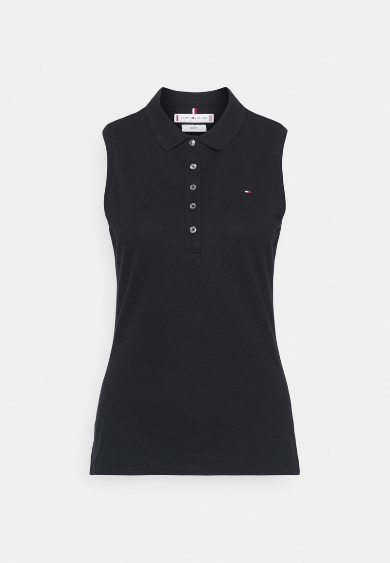 Polo noir sans manches en coton, doté d'une patte de boutonnage et d'un petit logo sur la poitrine. Texture lisse avec un col classique.