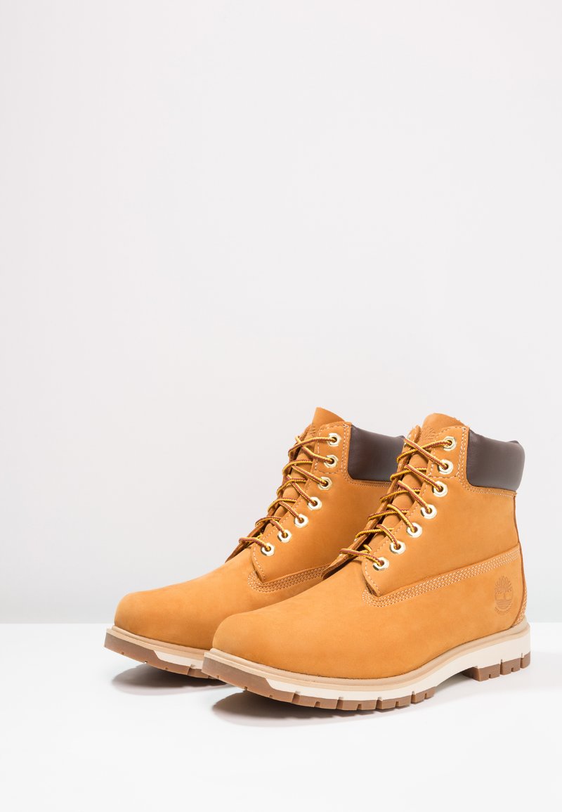 Timberland RADFORD 6 IN BOOT WP - Šněrovací kotníkové boty - wheat