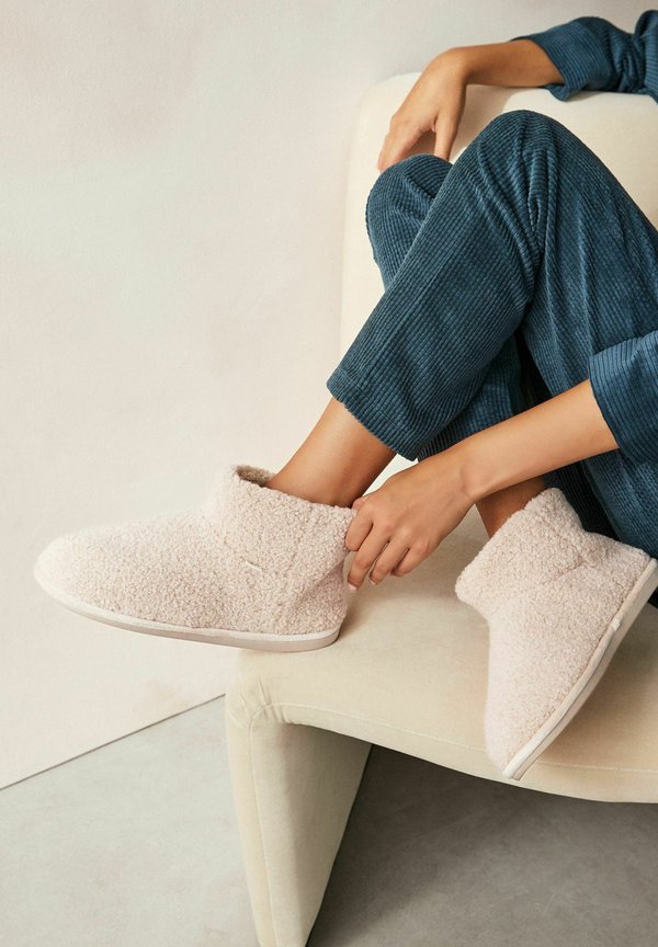 REGULAR FIT - Hausschuh - cream