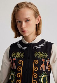 Touché Privé EMBROIDERED - Smanicato - black