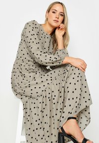 Long Tall Sally SPOT TIERED - Maksimekko - beige