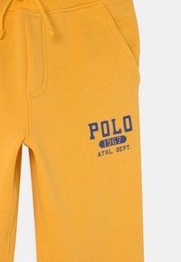 Polo Ralph Lauren PANT ATHLETIC - Tygbyxor - gold bugle