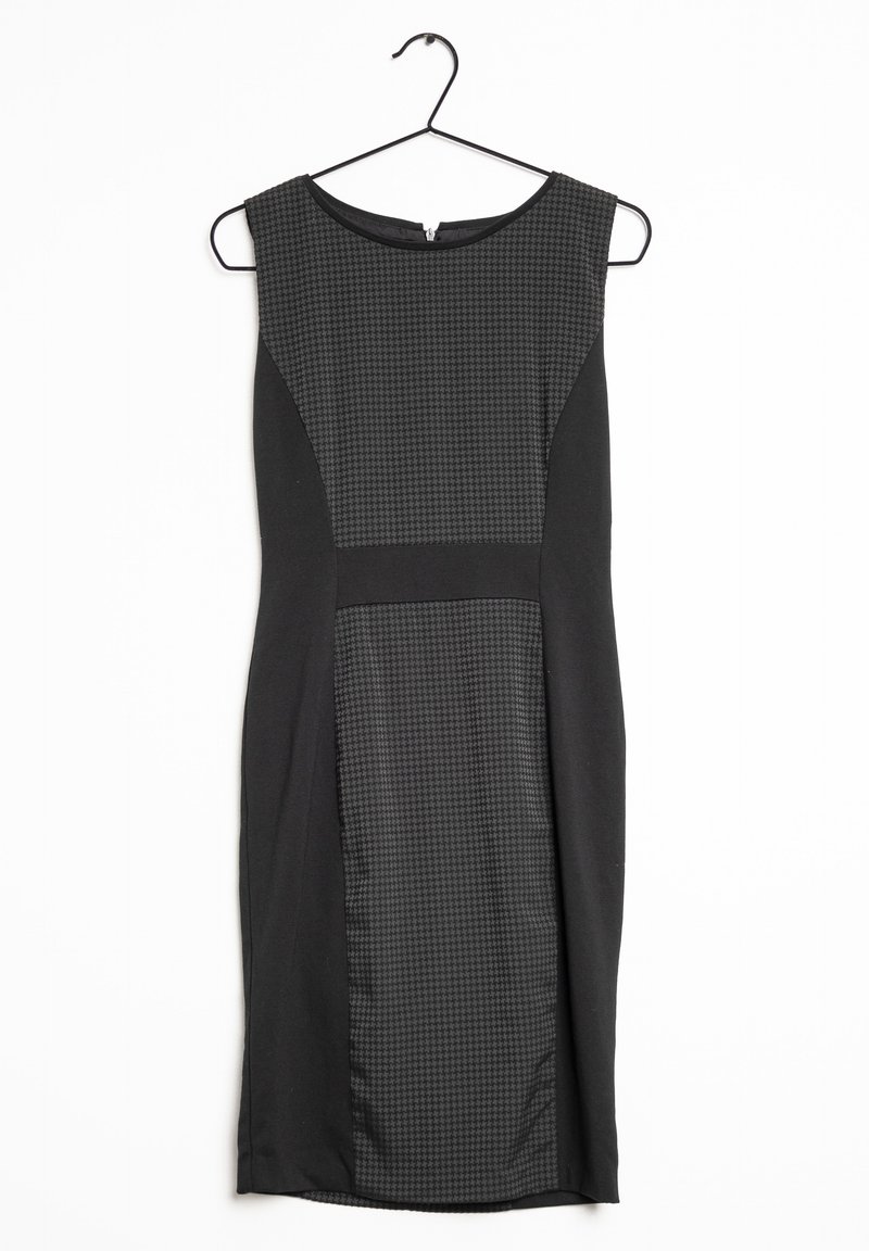 Černé šaty s texturovanou horní částí s mřížkovým vzorem, hladkým dolním dílem, kulatým výstřihem a zapínáním na zip na zadní straně.