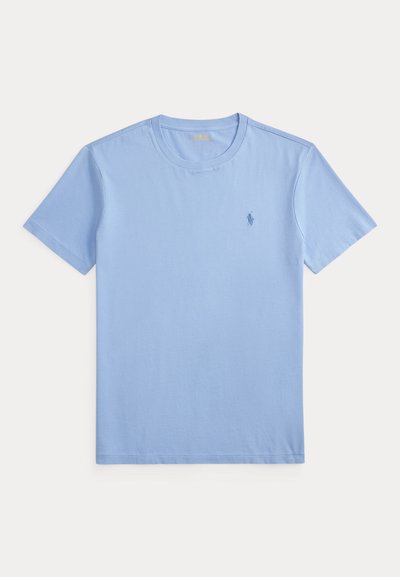 Φωτεινό γαλάζιο κοντομάνικο T-shirt με στρογγυλή λαιμόκοψη και μικρό κεντημένο λογότυπο στο αριστερό στήθος.