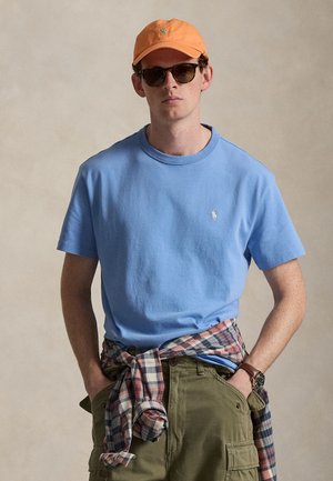 CLASSIC FIT JERSEY CREWNECK T-SHIRT - Základné tričko - bristol blue