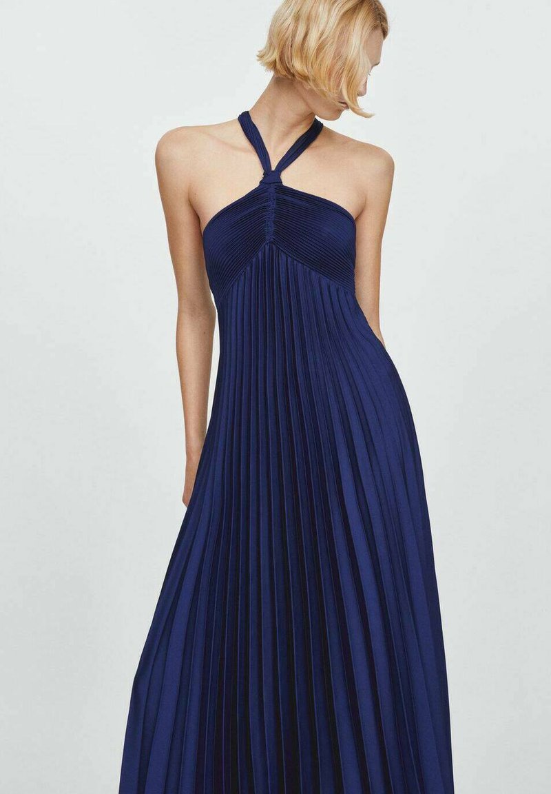 long black dress with bow Black Maxi Dress With Back Bow