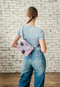 VUCH NURIA FLOWERS LINE - Taška s příčným popruhem - grey