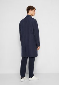 GARMENT PROJECT Gabardina - navy