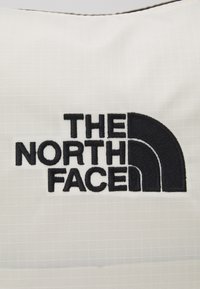 The North Face BOREALIS TOTE UNISEX - Bevásárlótáska - gardenia white/black