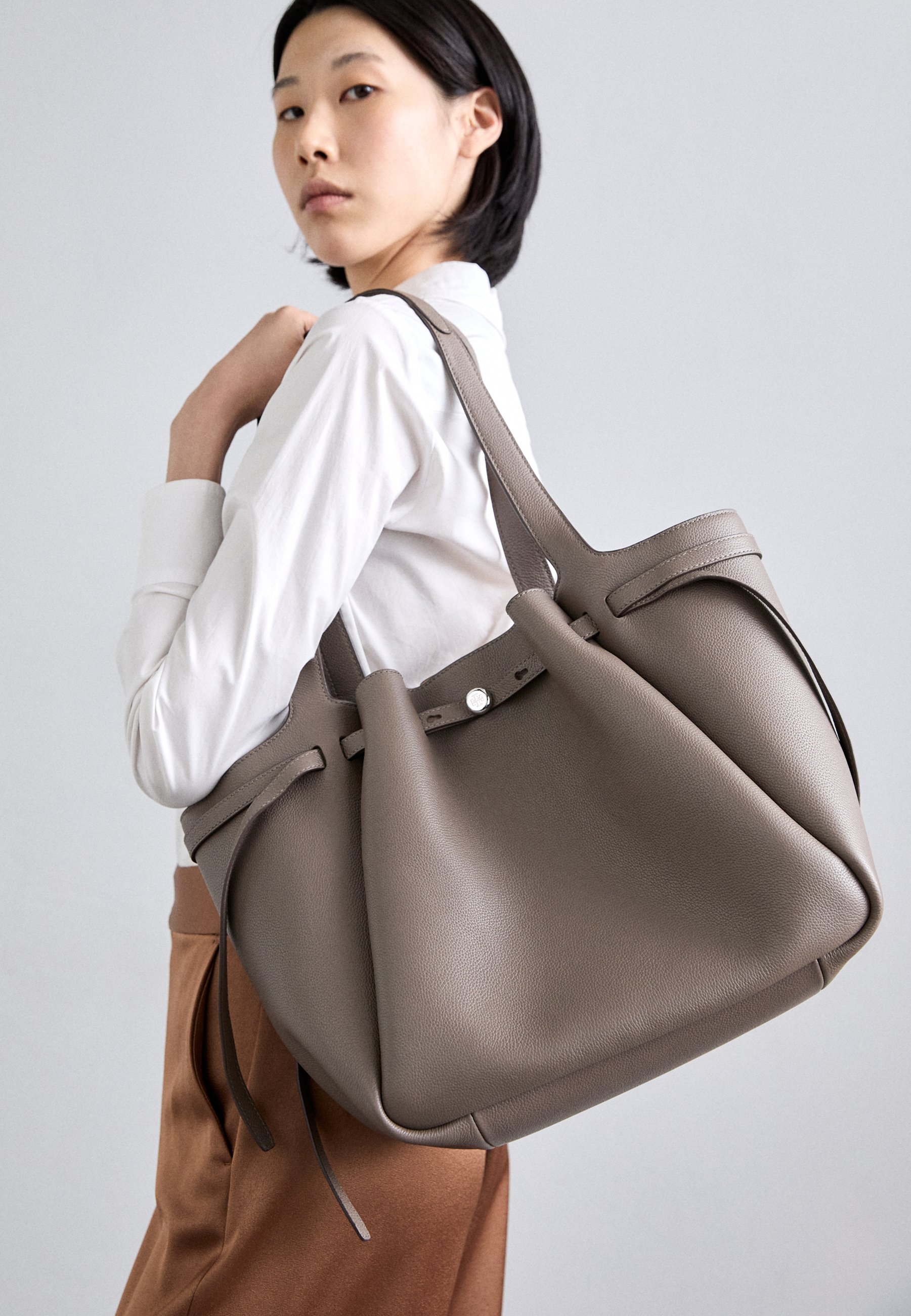 トートバッグ TORY BURCH TOTES MUSHROOM ペリー-ミディアム-トートバッグ