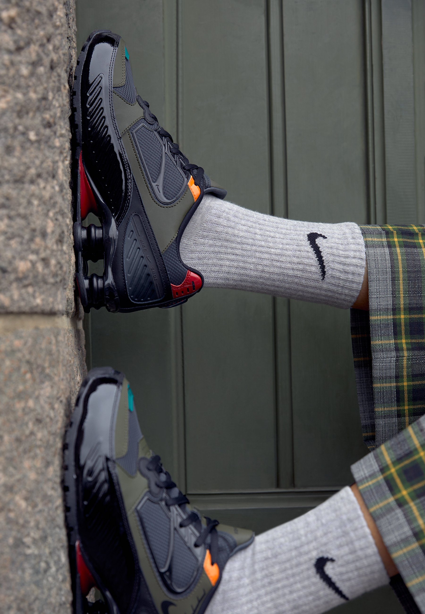 nike shox enigma black