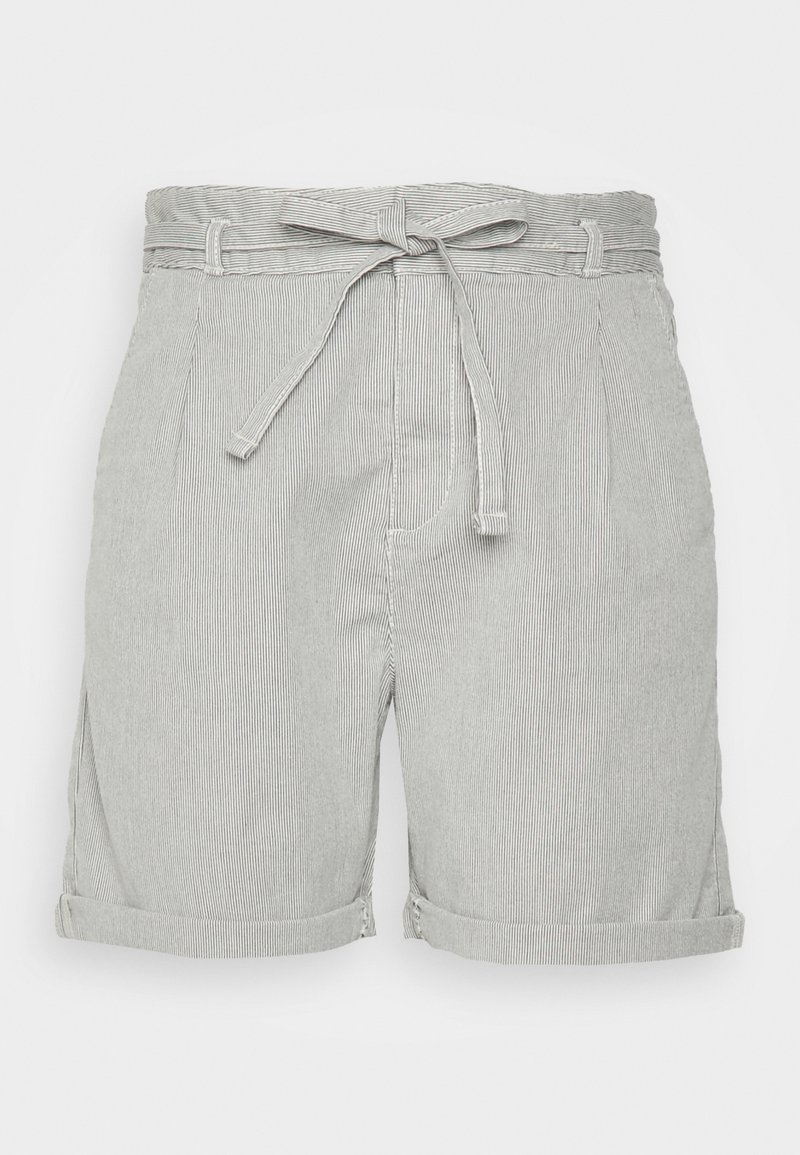 Shorts gris clair à fines rayures taille haute avec passants de ceinture, ceinture en tissu à nouer et revers roulés.
