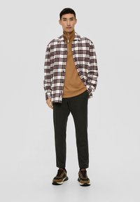 s.Oliver Langarmshirt - sandstein