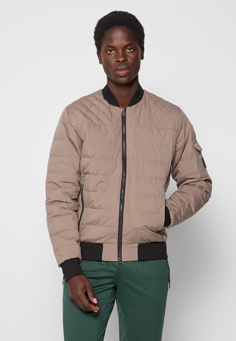 Cross Sportswear Gewatteerde jas kaki Cross Sportswear Gewatteerde jas kaki