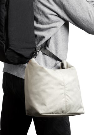 Bellroy Handtasche - ash