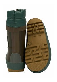 Bottes en caoutchouc avec un corps marron foncé, un revers bleu sarcelle et une semelle texturée. Elles offrent un ajustement parfait et un talon renforcé pour une meilleure durabilité.