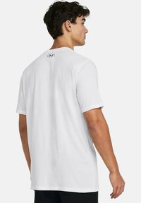 Under Armour FOUNDATION - Sports T-shirts - white