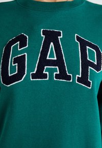 GAP HERITAGE  - Sudadera - balsam green