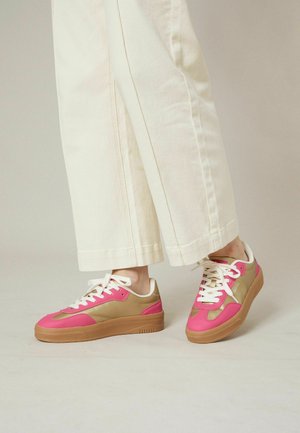 ORIGINAL DAISY - Baskets basses - camo beige