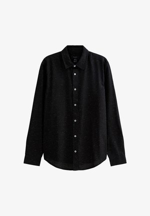 Camisa negra de botones con mangas largas, que presenta una sutil textura moteada y botones de color azul claro. Diseño con dobladillo recto y cuello clásico.