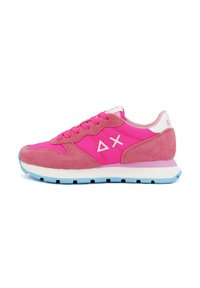 Unselected, fuxia