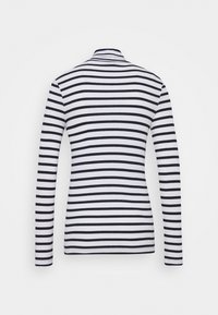 Maglione a maniche lunghe con collo alto, caratterizzato da righe orizzontali bianche e nere. Tessuto morbido e elastico con un design aderente e dettagli minimi.