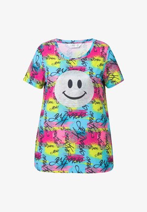 Buntes T-Shirt in Blau, Pink und Gelb mit einem runden grauen Smiley-Gesicht als Grafik auf der Vorderseite. Hat einen lockeren Schnitt und kurze Ärmel.