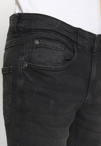 Redefined Rebel Vaqueros slim fit - black