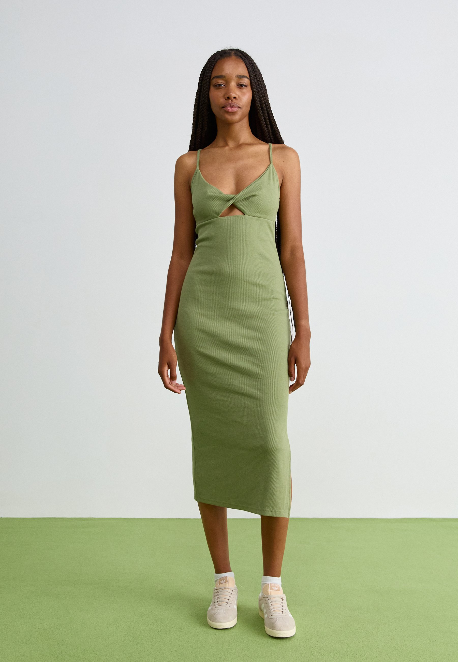 Roxy WAVEY LADY - Shift dress - oil green/green - Zalando.ie Roxy WAVEY LADY - Shift dress - oil green/green - Zalando.ie