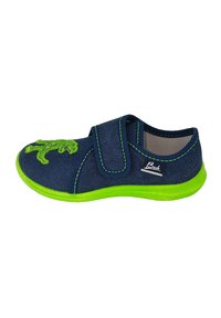 Blauwe canvas schoen met groene accenten en stitching. Voorzien van een groene kikker borduursel en een klittenbandsluiting. Schokabsorberende zool.