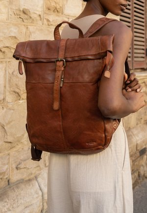 Gusti Leder, HENNING - Rucksack - hellbraun glatt