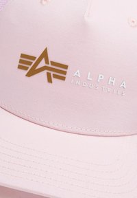 Alpha Industries LABEL TRUCKER UNISEX - Kapa - pale peach
