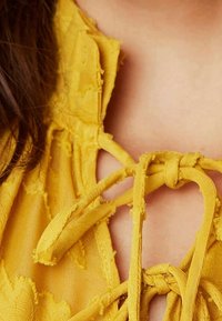 Ipekyol Blůza - mustard yellow