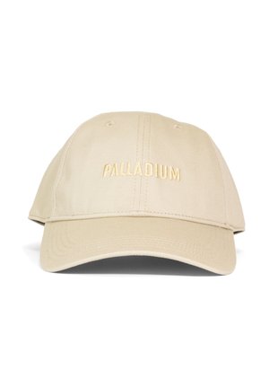 Casquette de baseball beige à visière courbée, avec "PALLADIUM" brodé en fil beige assorti sur le panneau avant.