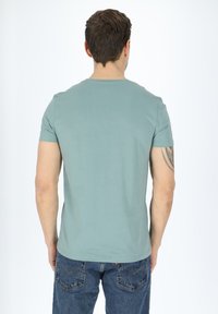 Thumbnail Image 2