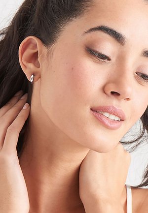 Ania Haie LUXE HUGGI - Orecchini - silberfarben