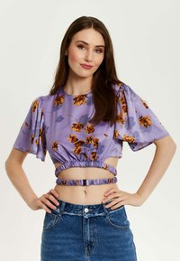 Liquorish FLORAL CROP  WITH TIE DETAIL - Blouse - purple