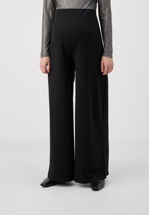 Vero Moda Maternity VMMBECKY SUPER WIDE PANTS - Broek - black
