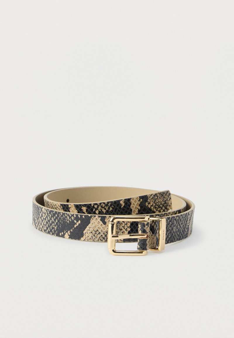 Opasok so vzorom hada v čiernych a zlatých tónoch, s kovovou obdĺžnikovou sponou. Hladká textúra, s viacerými dierkami na nastavenie veľkosti.